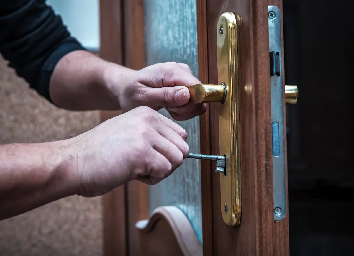 locksmith cardiff
