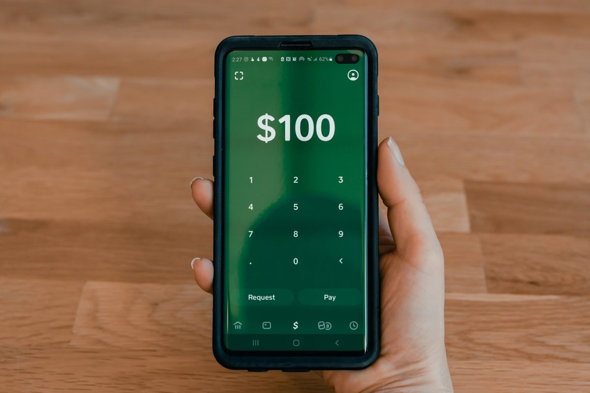 How to link your bank account to cash app and transfer money?