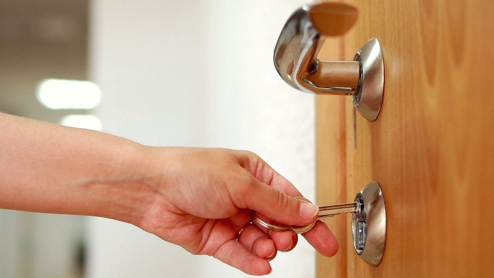 Why Comprehensive Lock Solutions from Locksmiths Cardiff Direct Are Essential for Your Home