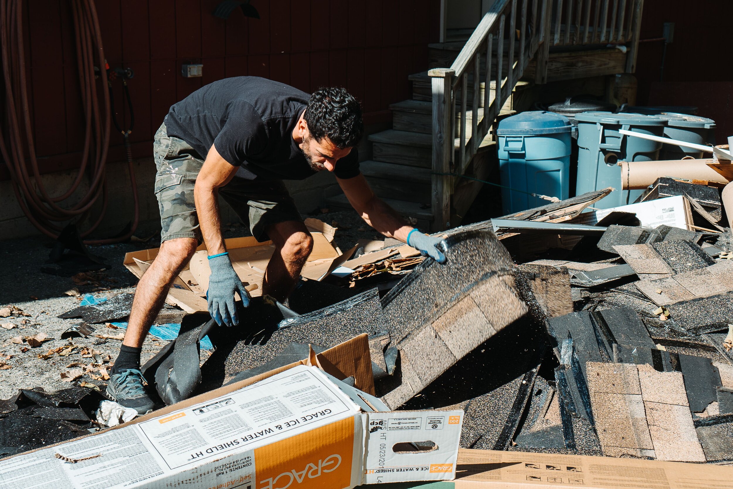 Professional hauling service for your problem-free foreclosure property clean-up